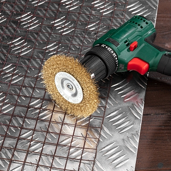 Щетка дисковая для дрели, витая латунированная проволока, 100мм KRANZ