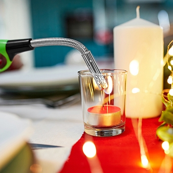 Бытовая газовая пьезозажигалка с классическим пламенем многоразовая (1 шт.) зеленая СК-302W с гибким стержнем СОКОЛ