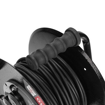 Удлинитель силовой КГ на катушке 4 гнезда, с/з, 40м, 3х1,5мм², IP44 c защитными крышками, металлическая катушка REXANT