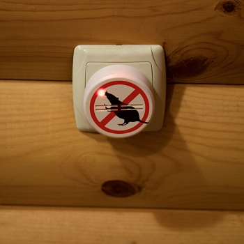 Ультразвуковой отпугиватель грызунов S 30м², 220В REXANT