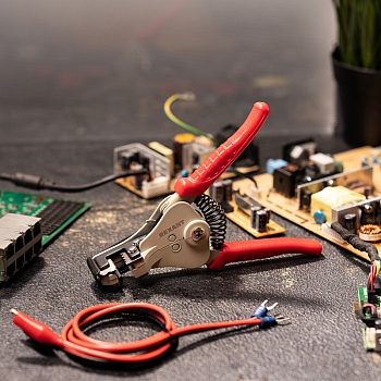 Инструмент HT-369А для зачистки кабеля 0,5-2,0мм² REXANT