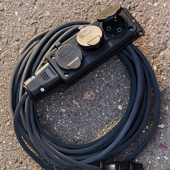 Удлинитель-шнур КГ 3х1,5, 10м, 3 гнезда, морозостойкий, с/з, 16А, 3500Вт, IP44 (Сделано в России) REXANT