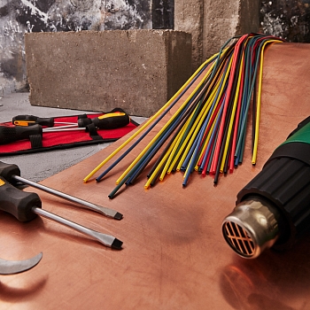 Набор термоусаживаемых трубок ТУТ нг 3,0/1,5мм, пять цветов, упаковка 50 шт. по 1м REXANT