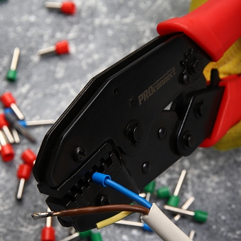 Кримпер HT-301E для обжима штыревых наконечников 0,5-4,0мм² PROconnect