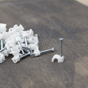 Крепеж кабеля круглый 3мм, белый (50 шт/уп) REXANT