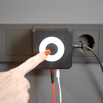 Двойник электрический Куб 16А с/з + 2хUSB-A 2,4А + USB Type-C 3А с ночной подсветкой, черный REXANT