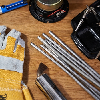 Припой пруток ПОС-30, Ø8мм, длина 400мм, ГОСТ 21931-76, олово 30%, свинец 70% (упак. 1 шт) REXANT