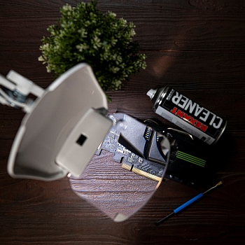 Лупа на струбцине квадратная 3D+20D с подсветкой 6LED, серия EXPERT, белая REXANT