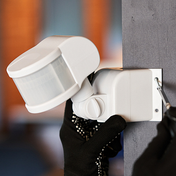 Датчик движения угловой ДДУ 01, 270°, 1200 Вт, 10-2000 Лк, 2-12 м,10-420 сек. IP44 REXANT