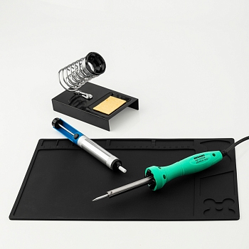 Набор К20 для пайки продвинутый (паяльник с подсветкой, подставка, экстрактор, коврик) REXANT