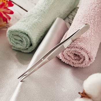 Пинцет прямой, узкий, фиксатор, рифленый 100мм ПРОФИ