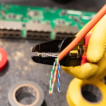 Инструмент HT-1043 для зачистки кабеля 0,25-0,65мм² REXANT