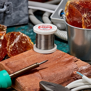 Припой с канифолью ПОС-61, 100г, Ø0,8мм, (олово 61%, свинец 39%), катушка REXANT