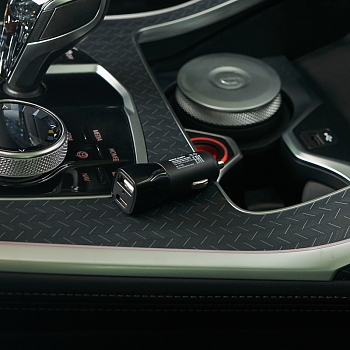 Зарядное устройство в прикуриватель REXANT USB x Type-C, 18W, с Quick charge, черное