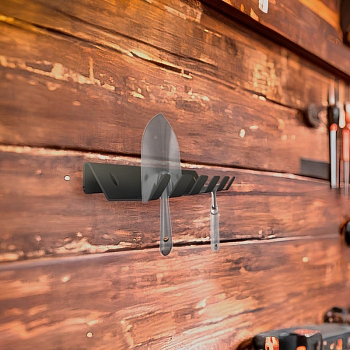 Держатель-органайзер для хранения садового инвентаря, на пять предметов, настенный, черный REXANT